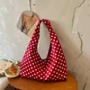 Nova Bolsa Tote Floral de Bolinhas Tendência Outono 2025 Nova de Nylon Estilosa Grande Capacidade de Ombro Único Sob o Braço