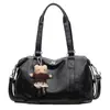 Bolsa de ombro de grande capacidade para mulheres, novo design 2026, estilo simples e retrô, design de nicho popular deste ano, bolsa de ombro de outono
