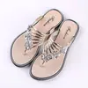 Comercio exterior Chanclas de mujer Sandalias de verano Nuevas Planas Ligeras Exteriores Casuales Chanclas Zapatos de mujer