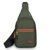 Comercio Exterior Transfronterizo Bolso Cruzado de Hombro Único para Hombre Bolso de Pecho Simple Casual Bolso Bandolera Multifuncional con Agujero para Auriculares Almacenamiento de Teléfono Móvil Venta al por Mayor