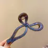 Presilha de Cabelo Pinça Grande de Tubarão com Laço Perolado Tridimensional Feminina High-end 2025 Novo Presilha de Cabelo para Parte de Trás da Cabeça Acessório de Cabeça