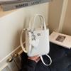 Bolso Transfronterizo de Comercio Exterior con Patrón de Lichi para Mujer, Nuevo Modelo 2025, Bolso de Mano Estilo Ins con Acabado de Alta Gama, Bolso Cruzado para Teléfono de Hombro Único