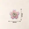 Parches bordados de flor de cerezo de color claro para reparar agujeros en ropa y bolsos, etiquetas de tela decorativas, accesorios para ropa, parches bordados