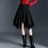 Falda Corta Media de Patchwork Irregular de Ante y Felpa para Mujer 2026 Otoño Invierno Nueva de Cintura Alta Adelgazante de Moda