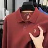 Suministro Directo de Fábrica Logo de Pony Camisa Polo 100% Algodón Merceizado para Hombre de Gama Alta Bordada Solapa Holgada Manga Larga Camiseta para Hombre