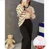 Cartoon doce urso de morango em torno do pescoço pijama de manga comprida mulheres com almofada no peito primavera e outono menina casual solta plus size terno