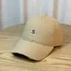 Gorra de béisbol bordada con letras para mujer 2025 primavera y verano nueva sombrero combinable coreano de ala ancha gorra pequeña