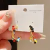 Aretes Asimétricos Retorcidos Geométricos en Forma de C con Cuentas de Piedra Aguja de Plata Estilo Étnico Retro Nicho Aretes de Alta Gama para Mujer