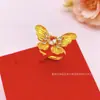 Anillo nuevo estilo chino antiguo bañado en oro, anillo de banda ancha con mariposa texturizada de lujo ligero con incrustaciones de diamantes, joyería de diseñador al por mayor