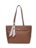 Yueziz Transfronterizo 2026 Nuevo Bolso de Mujer Otoño Europeo y Americano Bolso Tote de Gran Capacidad Bolso de Mano de Moda Retro para Viajes Diarios Bolso de Hombro