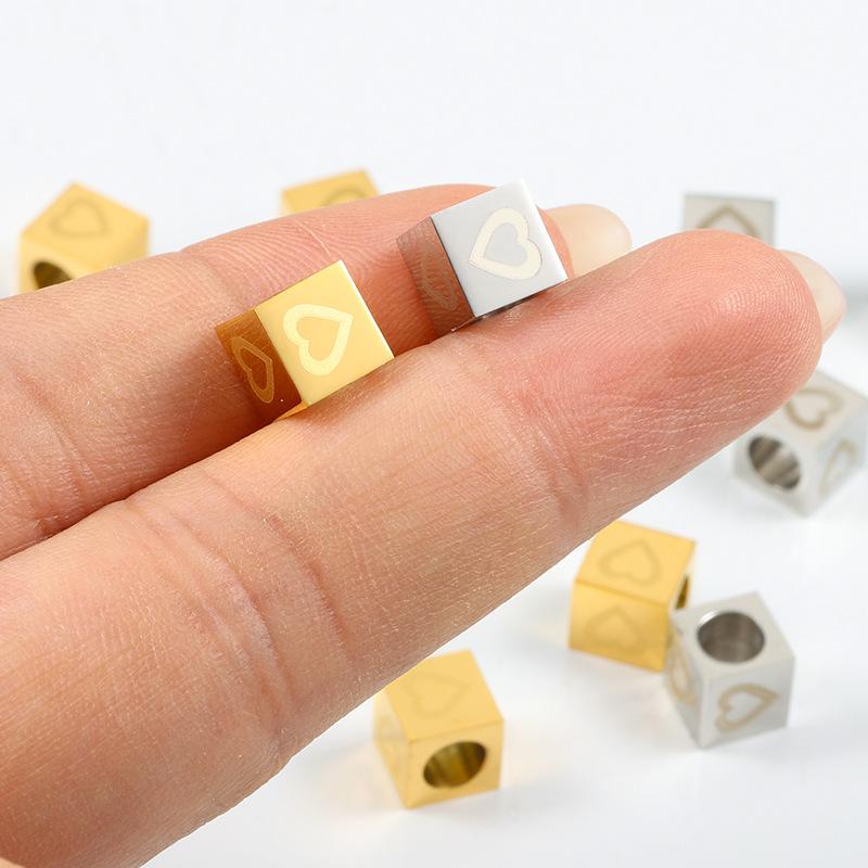 A018-A019_0005_4E2A0332