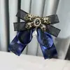 Estilo Coreano Tendência Estilo College Retrô Gravata Borboleta Preta Jk Decoração de Pérola e Strass Broche de Camisa Jk Acessórios