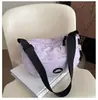 2025 Nueva Marca de Moda Bolso Cruzado para Mujer Mochila Pequeña Bolso de Hombro de Moda Estilo Hong Kong para Mujer Color Sólido Bolsa para Teléfono Móvil Ins para Mujer