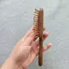 Peine Pequeño Largo de Sándalo con Cabeza Masajeadora de Cojín de Aire Peine de Bolsa de Aire Meridianos Peine para el Cabello Largo Rizado de Mujer Peine Masajeador para el Hogar