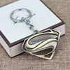 Películas Más Vendidas Transfronterizas Superman Vs. Batman Superman Batman Llavero Collar de Metal Colgante para Bolso