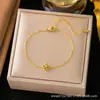 [Colar + Pulseira + Brincos] Design de Nicho Personalizado Europeu e Americano Transfronteiriço Estilo Frio Conjunto de Joias de Aço Titânio Atacado