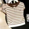 Camiseta Polo Feminina de Malha de Seda Gelada Bordada de Manga Curta 2026 Verão Fina Elegante Gola Lapela Listrada