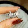 Brincos de Cruz com Design de Influenciador da Moda, Fashion e Versáteis, Brincos de Cruz com Microincrustação de Zircônia em Vários Tamanhos para Mulheres