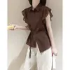Em estoque Direto do Fabricante Atacado Ajuste na Cintura Amarrar Design com Babados Senso de Design Cor Café Lapela Pequena Camisa de Manga Curta para Mulheres