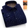 Popular Camisa Masculina Quente de Inverno com Veludo Engrossado de Manga Longa Xadrez Roupa Casual para Pais de Meia-Idade e Idosos
