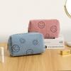 Bonita bolsa de pana con diseño de emoticonos para cosméticos, para viajes, para lápiz labial, base de maquillaje, bolsa de almacenamiento con forma de corazón para personas perezosas.