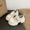 Zapatos de Cuero de Suela Gruesa Estilo Británico para Mujer, Nuevos Zapatos de Salón Metálicos Elegantes Versátiles de Aumento de Altura, Colección Primavera y Otoño 2026