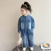 Conjunto de Mezclilla para Niña Bebé Mezclilla Primavera y Otoño Nuevo Estilo Moda Elegante Botones Chaqueta Conjunto de Dos Piezas Estilo Coreano