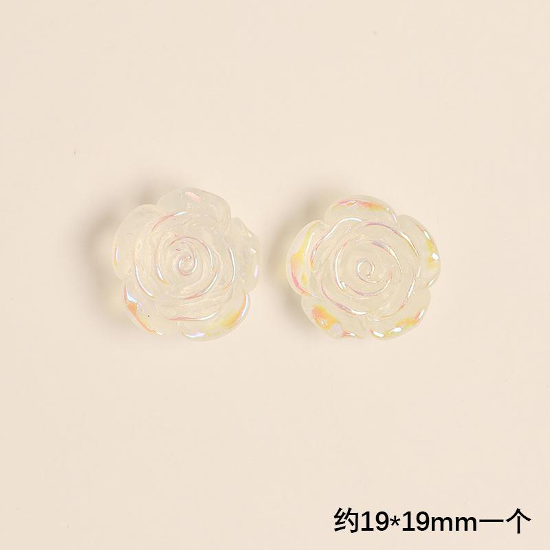 SKU-09-大号白色花朵 1个