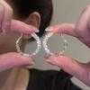 Aretes de Plata Rotos para Mujer, Diseño de Lujo Ligero, Sensación de Alta Gama, Nuevas Joyas de Oreja Populares de Nicho Únicas 2026