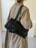Bolso de mano tipo axila de moda coreana para mujer, nuevo y moderno bolso Boston para el día a día 2026 con diseño único, bolso de mano tipo tote