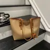 Bolsos de Gran Capacidad Europeos y Americanos para Mujer 2026 Nuevo Estilo Bolso de Hombro de Estudiante Universitario de Gama Alta Bolso Tote para Ropa de Trabajo de Mano