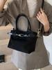 Bolso vintage esmerilado de gran capacidad para mujer, nuevo bolso de hombro, elegante maletín portátil para trabajo, otoño e invierno 2024