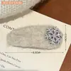 Doce Clipe de Coelho de Pelúcia Feminino com Lindo Laço Bordado, Franja, Lateral, Versátil, Acessório de Cabelo