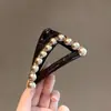 Nuevo Clip Triangular de Perla con Diseño de Nicho, Clip Elegante de Alta Gama con Pedrería para Cola de Caballo, Pinza de Tiburón para el Trasero de la Cabeza para Viajeros