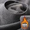 Suéter de cuello medio para hombre para otoño e invierno, camisa base de punto versátil de corte ajustado, top de cuello medio, ropa para hombre moderna y duradera