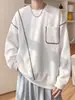 Sudadera blanca para hombre con costuras de contraste, corte holgado, versátil para otoño, sin capucha, marca de moda, cuello redondo, prenda exterior gruesa para adolescentes