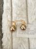 Aretes Retro Franceses Oro Champagne Perla Lujo Ligero Sentido de Alta Gama Gancho de Oreja Aguja de Plata Exquisita Moda Elegante Joyería de Oreja