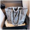 Bolso de Algodón Acolchado a Cuadros de Gran Capacidad a la Moda para Mujer, Bolso de Hombro con Relleno de Plumón Nuevo Estilo Invierno 2026, Bolso Tote con Bloques de Color