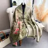 Elegante y versátil accesorio de cheongsam de alta gama para otoño e invierno: chal exterior cálido y grueso para mujer con diseño abotonado, adecuado para sesiones de fotos