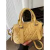 Bolso pequeño para mujer 2026 verano nuevo moda bolso bandolera tachonado, bolso de mano versátil de moda, bolso cilíndrico