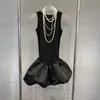 Novedad de Verano 2026: Impresionante Collar de Perlas Negras Falda de Botón Ajustada, Falda Corta Única y Hermosa