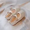 Sandalias de Verano para Niña Estilo Princesa Pedrería Trabajo Pesado Completamente Diamantadas Caladas Zapatos de Princesa Niños Medianos y Grandes Boca Baja Zapatos de Una Sola Tira Fuera