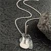 Collar Púa de Guitarra Punk Rock Hombres Diseño Nicho Moderno Personalizado Disco Hip-Hop Colgante Pareja Accesorios Mujeres