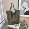 Nova Bolsa de Ombro Outono e Inverno, Bolsa Tote Grande Capacidade para Estudantes, Nova Bolsa de Lona de Axila, Bolsa de Lona Estampada de Leopardo para o Dia a Dia