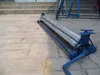 Máquina curvadora de lámina de aluminio aislada, máquina curvadora multifuncional de tubos de chapa metálica, máquina de doblado de bordes, pequeña máquina manual de rodillos para chapa