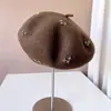 Boina Maillard feminina de inverno em lã australiana chapéu de pintor decoração de estrela brilhante chapéu de comissária de bordo versátil
