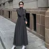 Estilo Casual Minimalista con un Abrigo, Vestido Largo Negro de Cuello Semi Alto para Mujer, Vestido de Terciopelo con Mangas Largas, Estilo Línea A, Nuevo para Otoño e Invierno