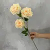 Flor Artificial nova rosa diamante de três cabeças flor de seda decoração de sala de estar adereços de decoração para fotos fileira de flores de casamento estilo ins