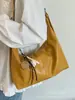 Bolsa de Gran Capacidad para Mujer en Verano, Versátil Nuevo Estilo 2025, Bolso de Hombro Sencillo para Axila, Bolsa Tote Texturizada para el Trabajo y los Viajes Diarios