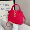 Nova bolsa estilosa de cor sólida casual de grande capacidade em formato de concha, 2026, adequada para o trajeto diário, pode ser carregada como bolsa de ombro, bolsa transversal ou bolsa de mão para mulheres
